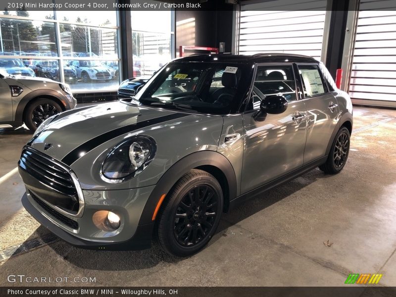 Moonwalk Grey / Carbon Black 2019 Mini Hardtop Cooper 4 Door