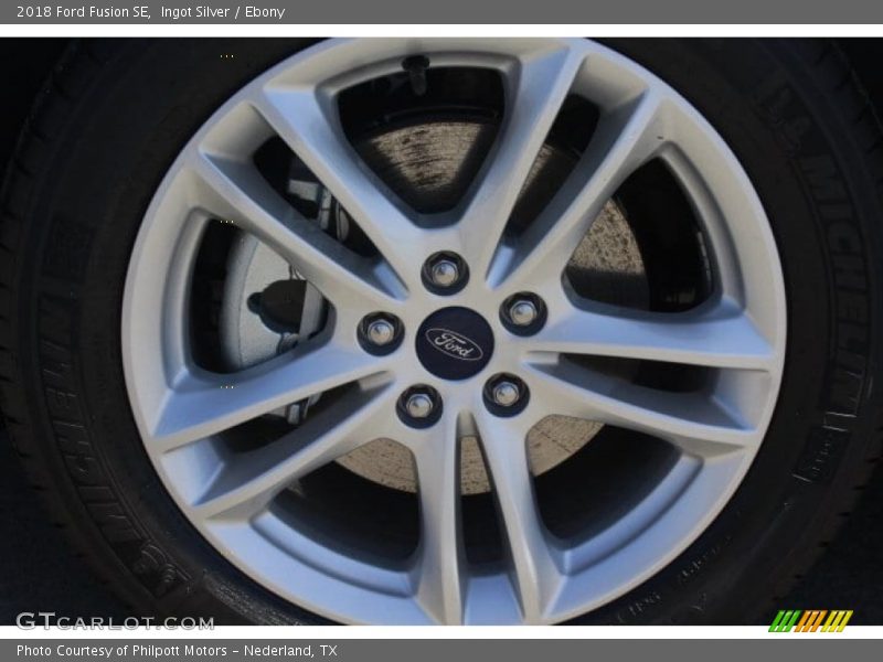 Ingot Silver / Ebony 2018 Ford Fusion SE