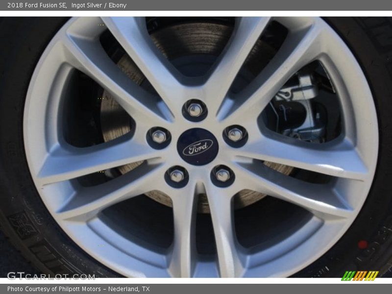 Ingot Silver / Ebony 2018 Ford Fusion SE