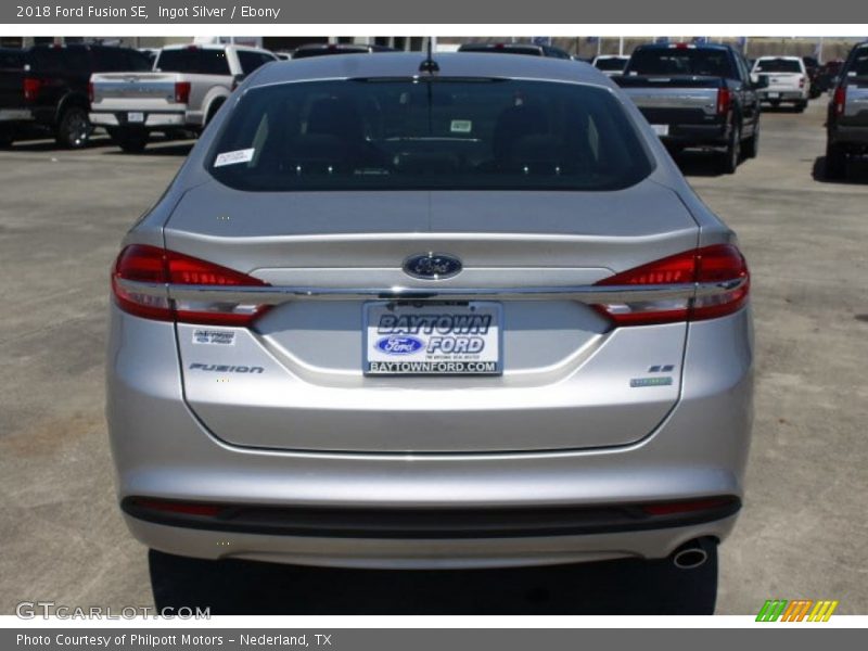 Ingot Silver / Ebony 2018 Ford Fusion SE