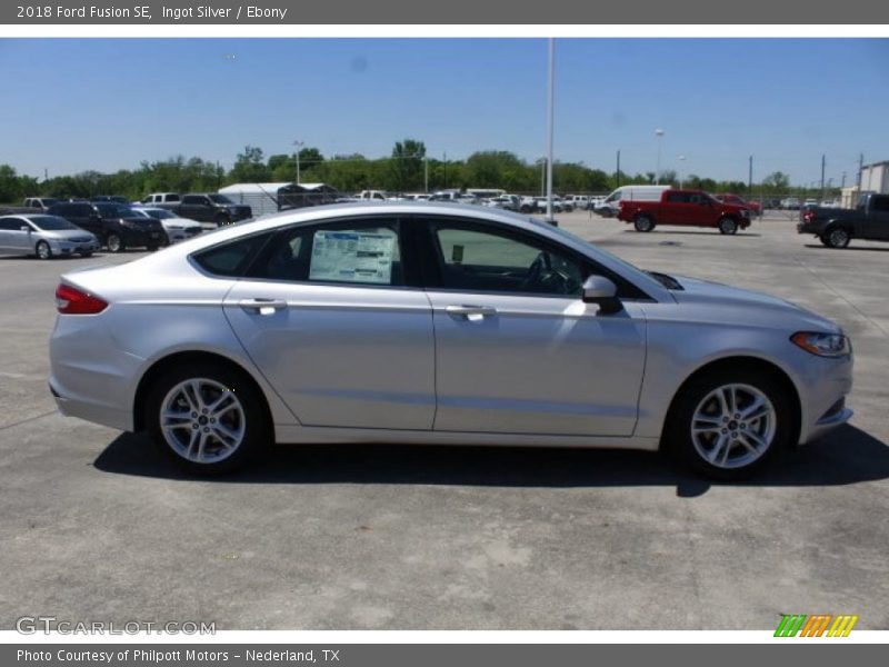 Ingot Silver / Ebony 2018 Ford Fusion SE