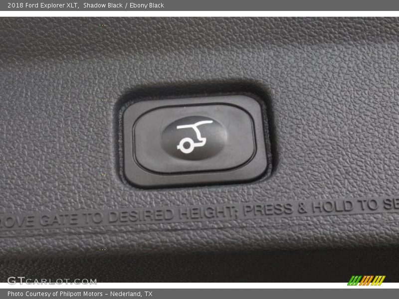Shadow Black / Ebony Black 2018 Ford Explorer XLT