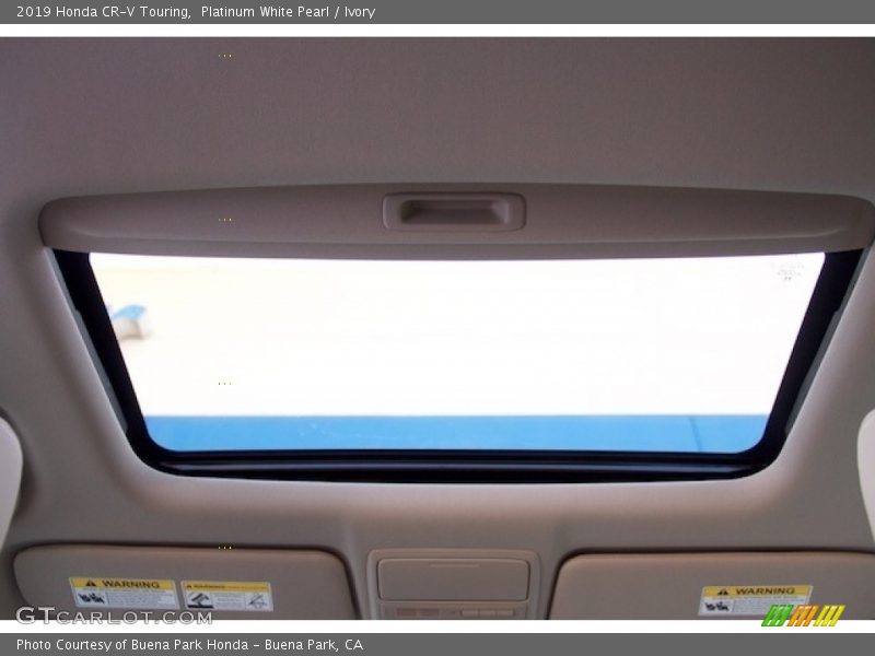 Platinum White Pearl / Ivory 2019 Honda CR-V Touring