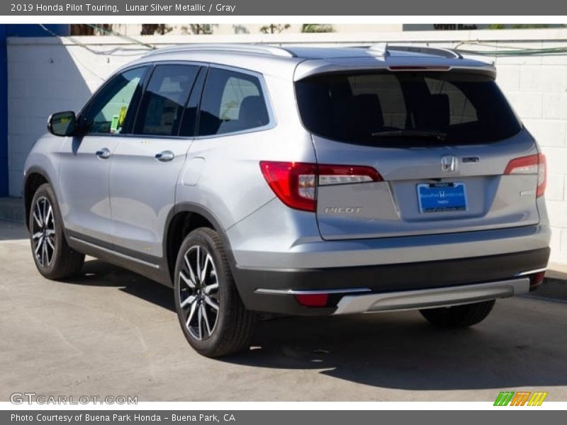 Lunar Silver Metallic / Gray 2019 Honda Pilot Touring