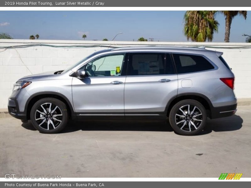 Lunar Silver Metallic / Gray 2019 Honda Pilot Touring