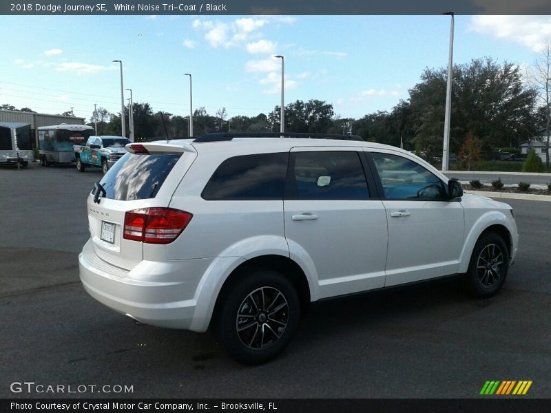 White Noise Tri-Coat / Black 2018 Dodge Journey SE