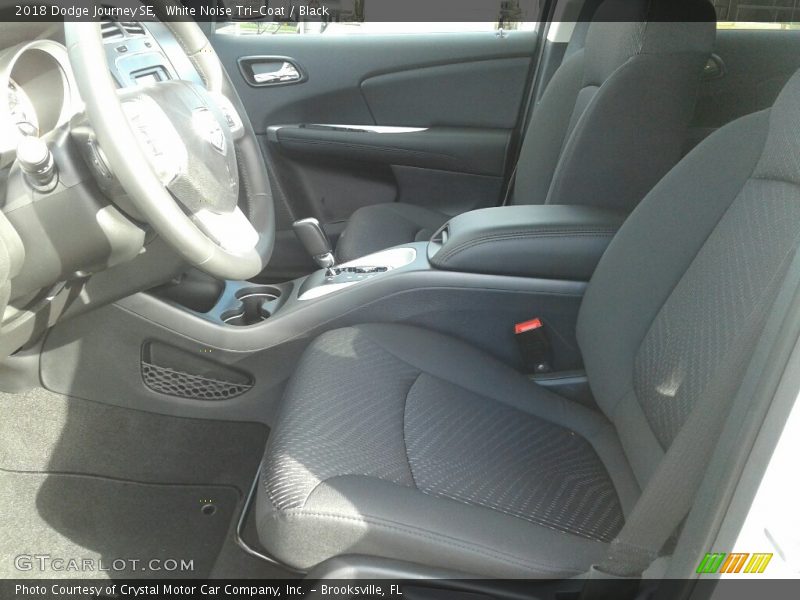 White Noise Tri-Coat / Black 2018 Dodge Journey SE