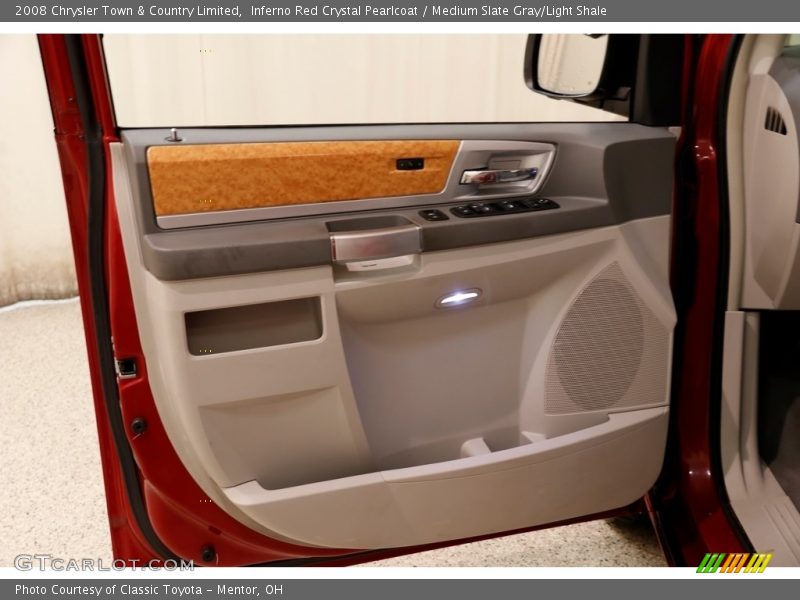 Inferno Red Crystal Pearlcoat / Medium Slate Gray/Light Shale 2008 Chrysler Town & Country Limited