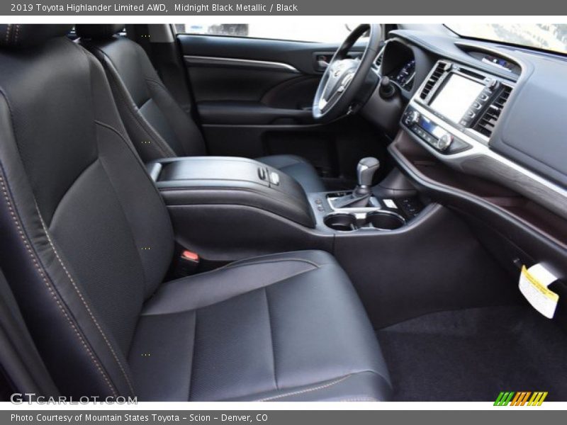Midnight Black Metallic / Black 2019 Toyota Highlander Limited AWD