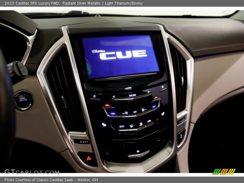 Radiant Silver Metallic / Light Titanium/Ebony 2013 Cadillac SRX Luxury FWD