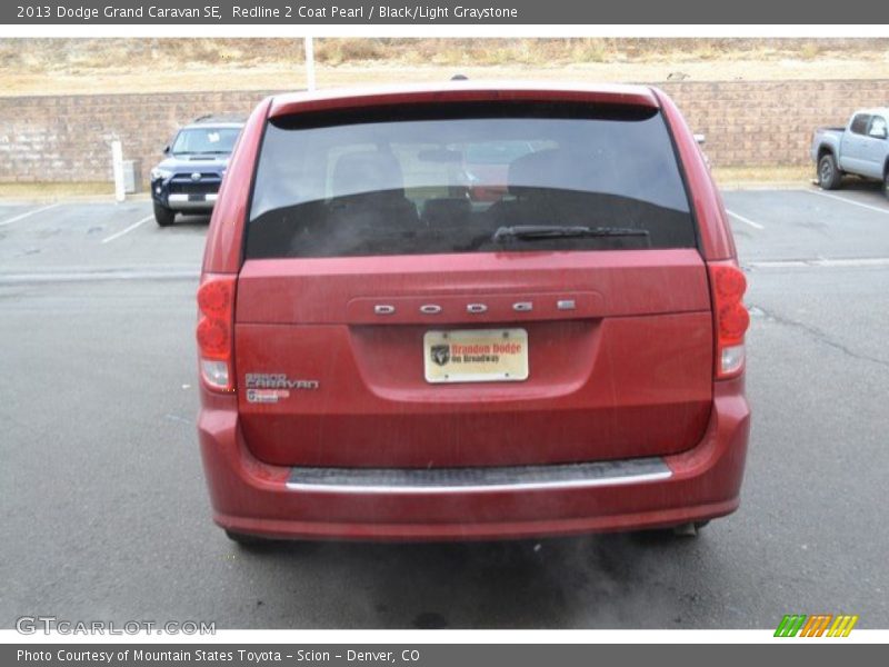 Redline 2 Coat Pearl / Black/Light Graystone 2013 Dodge Grand Caravan SE