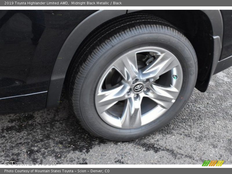 Midnight Black Metallic / Black 2019 Toyota Highlander Limited AWD