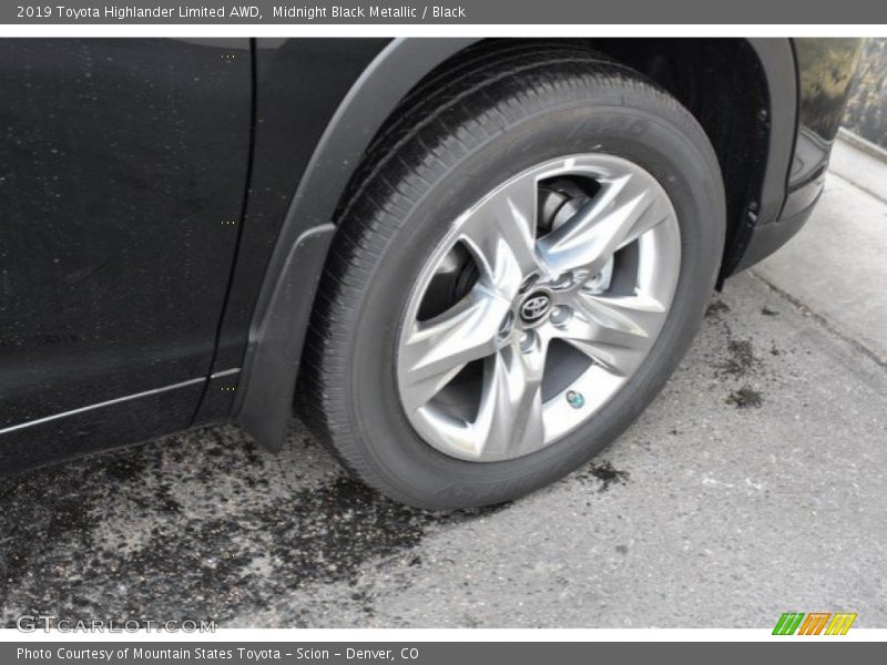 Midnight Black Metallic / Black 2019 Toyota Highlander Limited AWD