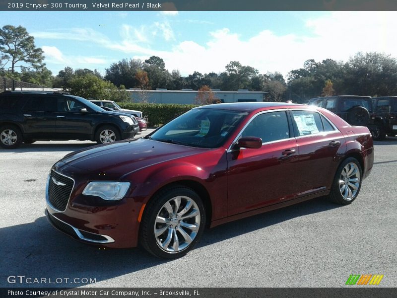 Velvet Red Pearl / Black 2019 Chrysler 300 Touring