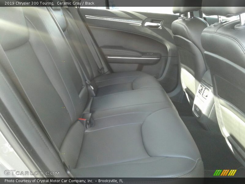 Ceramic Gray / Black 2019 Chrysler 300 Touring