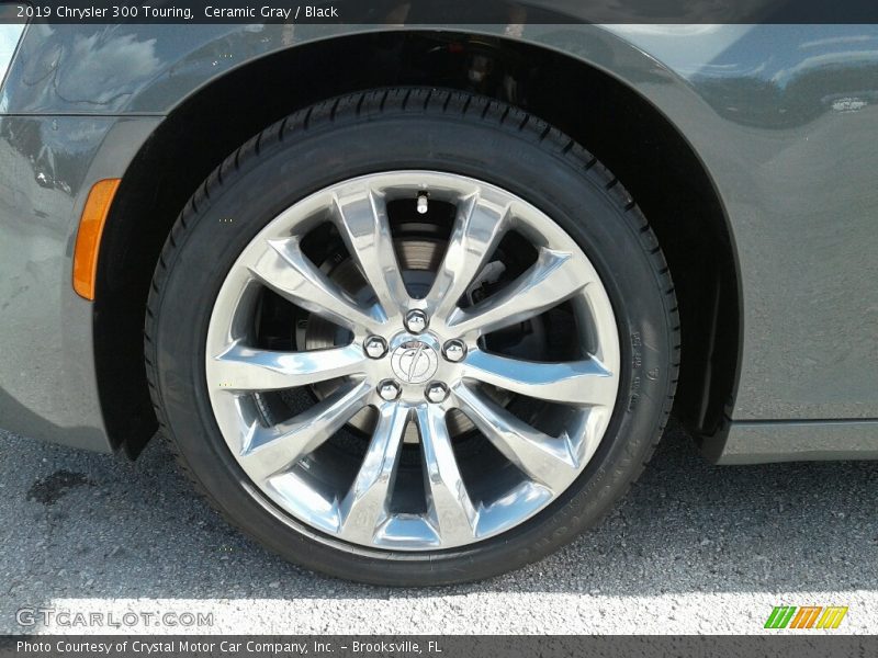 Ceramic Gray / Black 2019 Chrysler 300 Touring