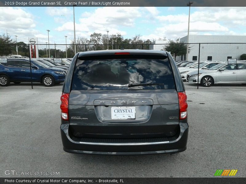 Granite Pearl / Black/Light Graystone 2019 Dodge Grand Caravan SE
