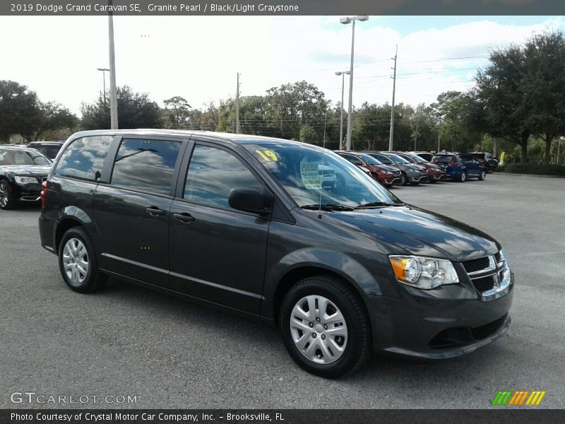 Granite Pearl / Black/Light Graystone 2019 Dodge Grand Caravan SE