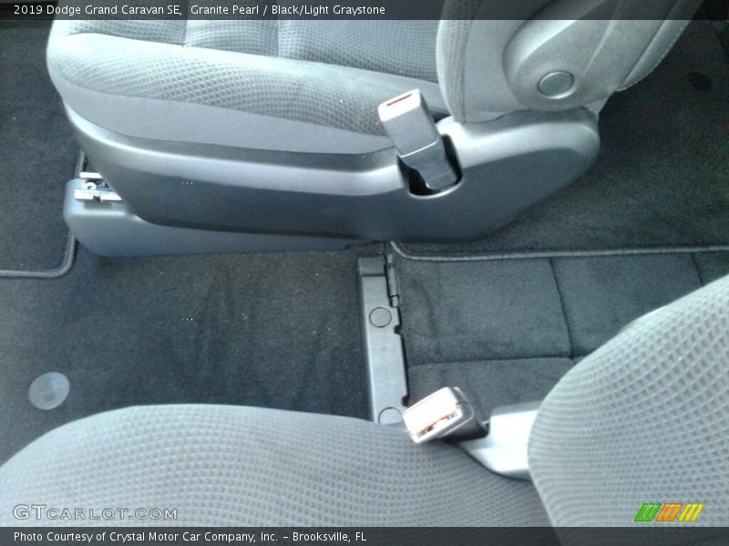 Granite Pearl / Black/Light Graystone 2019 Dodge Grand Caravan SE