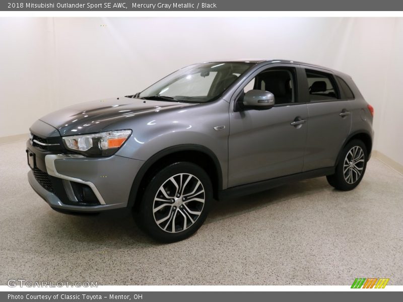 Front 3/4 View of 2018 Outlander Sport SE AWC