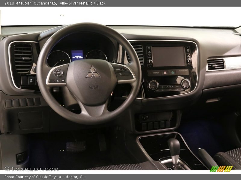 Alloy Silver Metallic / Black 2018 Mitsubishi Outlander ES