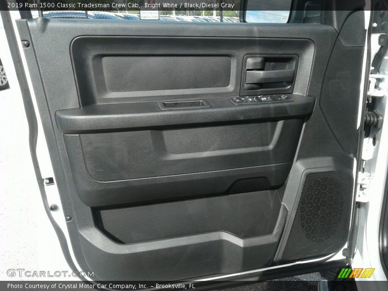 Bright White / Black/Diesel Gray 2019 Ram 1500 Classic Tradesman Crew Cab