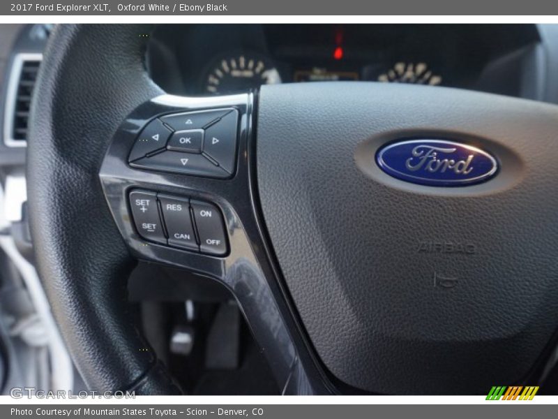Oxford White / Ebony Black 2017 Ford Explorer XLT