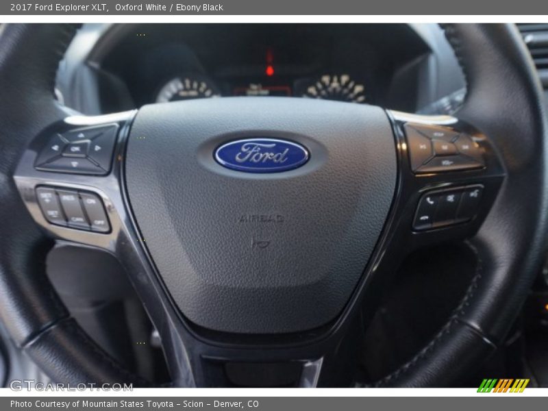 Oxford White / Ebony Black 2017 Ford Explorer XLT