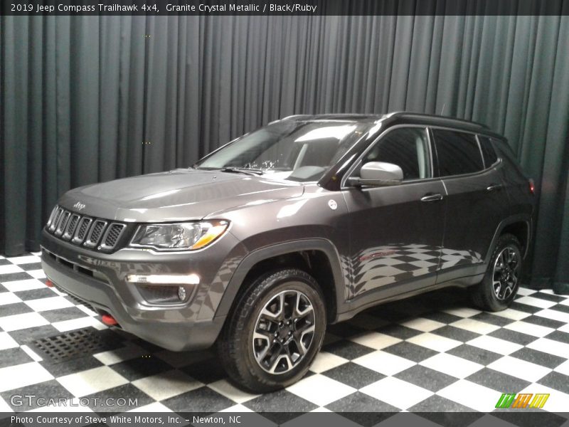 Granite Crystal Metallic / Black/Ruby 2019 Jeep Compass Trailhawk 4x4