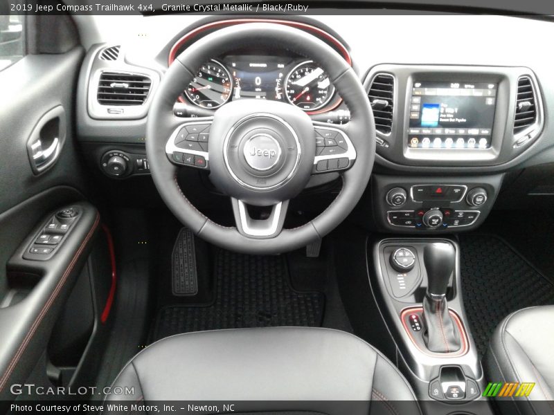 Granite Crystal Metallic / Black/Ruby 2019 Jeep Compass Trailhawk 4x4