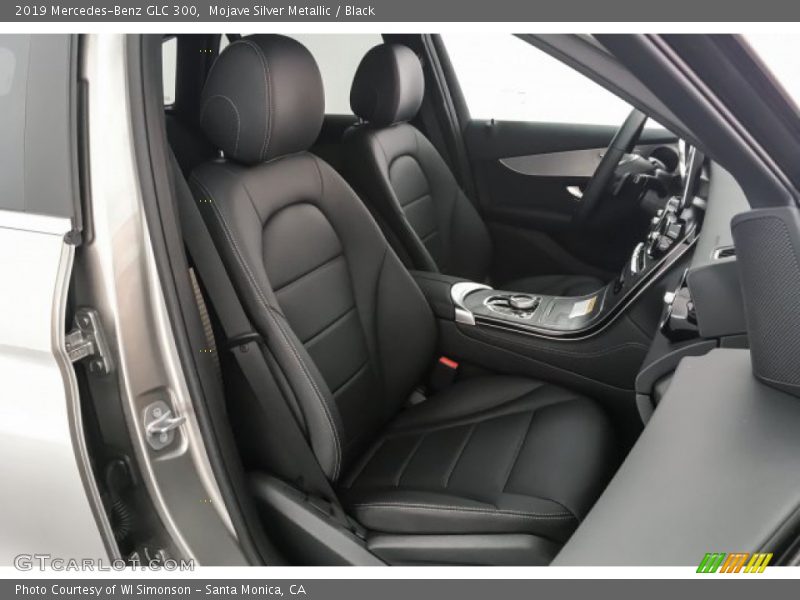 Mojave Silver Metallic / Black 2019 Mercedes-Benz GLC 300