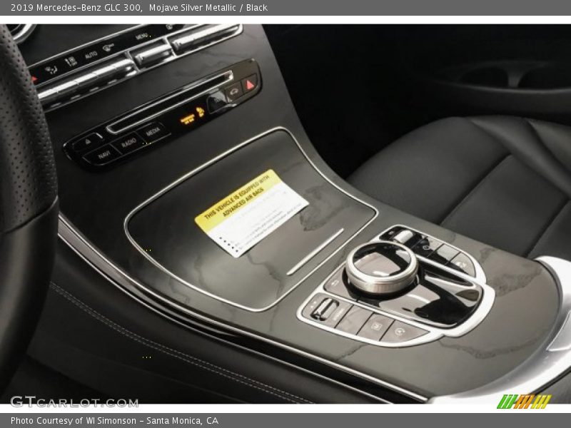 Mojave Silver Metallic / Black 2019 Mercedes-Benz GLC 300