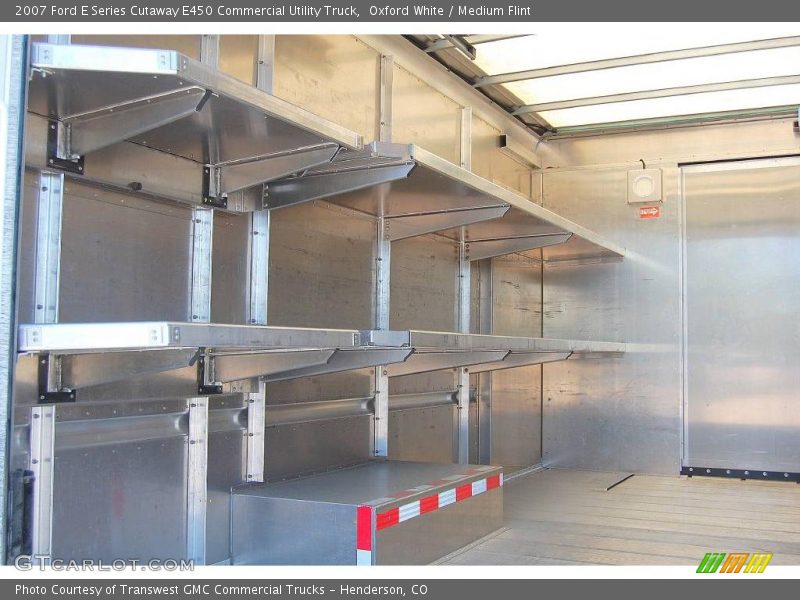 Oxford White / Medium Flint 2007 Ford E Series Cutaway E450 Commercial Utility Truck