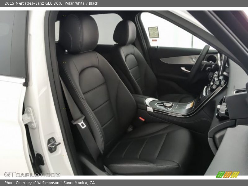 Polar White / Black 2019 Mercedes-Benz GLC 300
