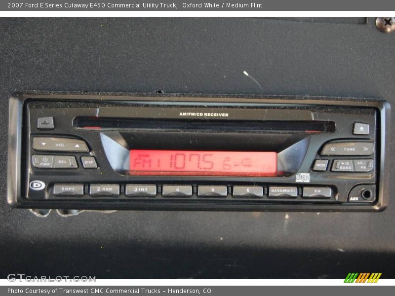 Oxford White / Medium Flint 2007 Ford E Series Cutaway E450 Commercial Utility Truck