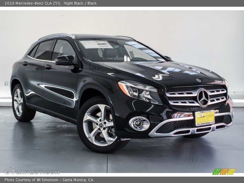 Night Black / Black 2019 Mercedes-Benz GLA 250