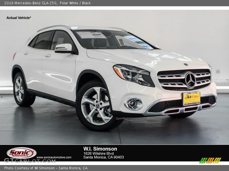 Polar White / Black 2019 Mercedes-Benz GLA 250