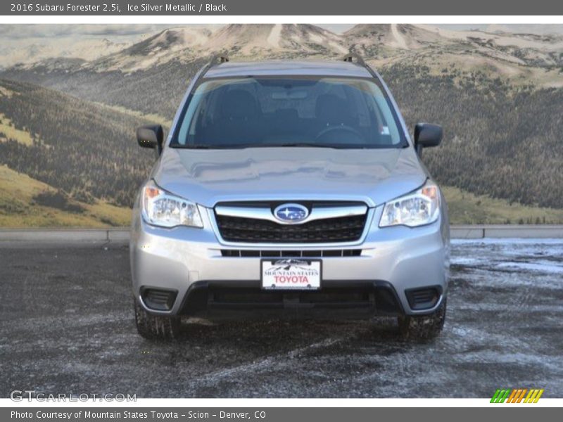 Ice Silver Metallic / Black 2016 Subaru Forester 2.5i