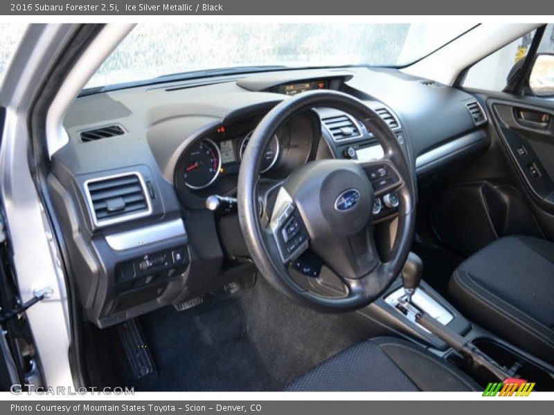 Ice Silver Metallic / Black 2016 Subaru Forester 2.5i