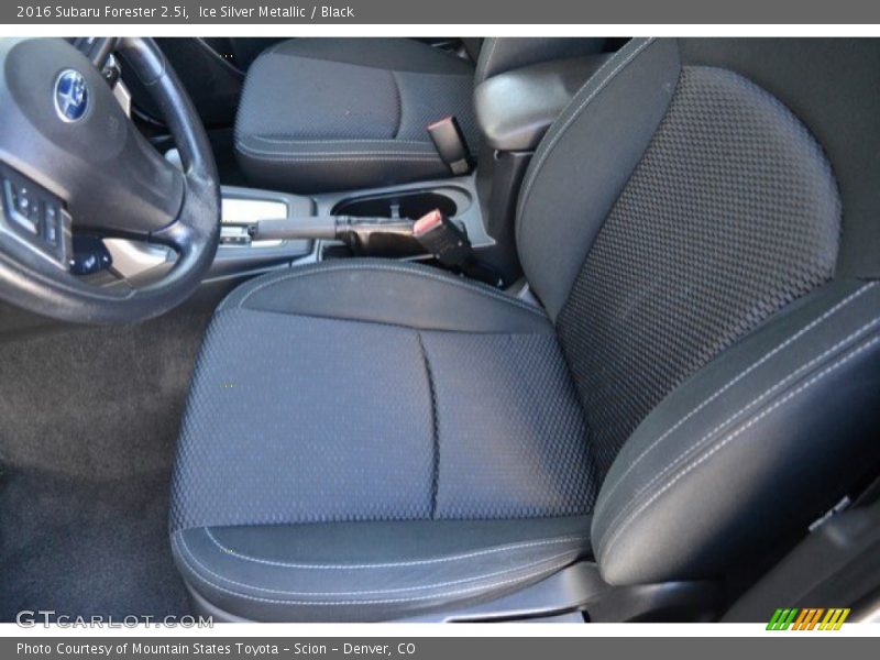 Ice Silver Metallic / Black 2016 Subaru Forester 2.5i