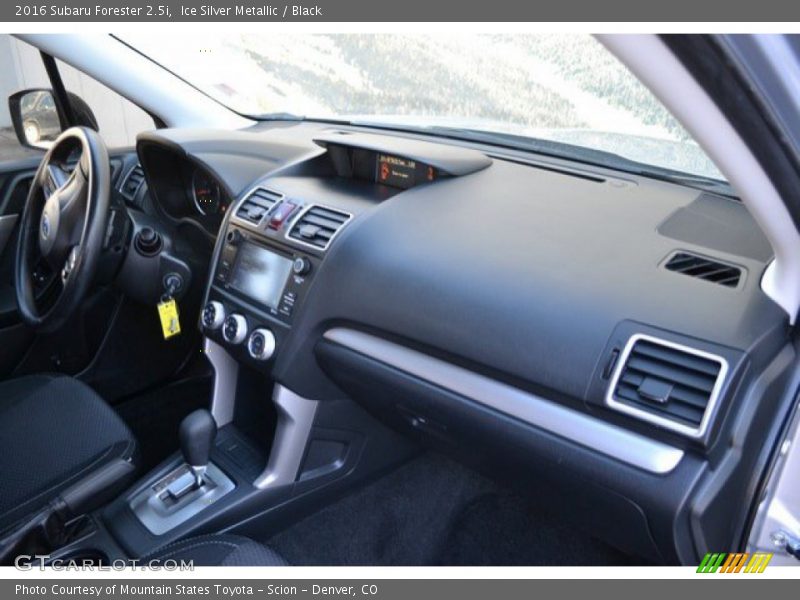Ice Silver Metallic / Black 2016 Subaru Forester 2.5i