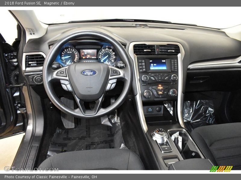Magnetic / Ebony 2018 Ford Fusion SE