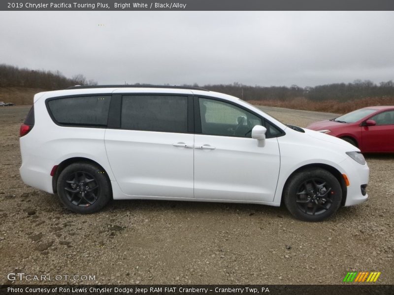Bright White / Black/Alloy 2019 Chrysler Pacifica Touring Plus