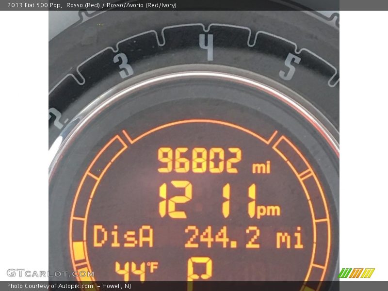 Rosso (Red) / Rosso/Avorio (Red/Ivory) 2013 Fiat 500 Pop