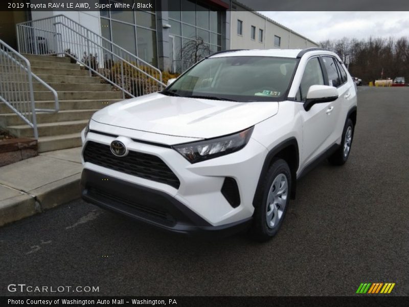 Super White / Black 2019 Toyota RAV4 LE AWD