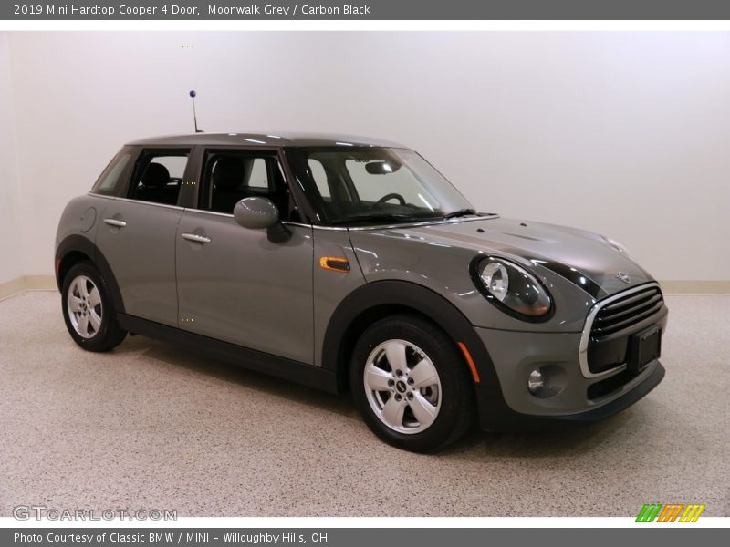 Moonwalk Grey / Carbon Black 2019 Mini Hardtop Cooper 4 Door