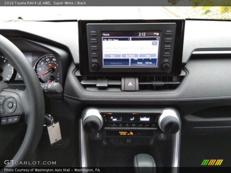 Super White / Black 2019 Toyota RAV4 LE AWD