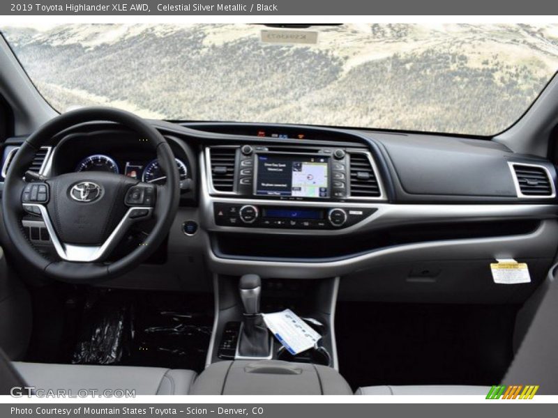 Celestial Silver Metallic / Black 2019 Toyota Highlander XLE AWD