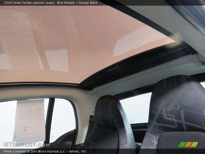 Blue Metallic / Design Black 2009 Smart fortwo passion coupe