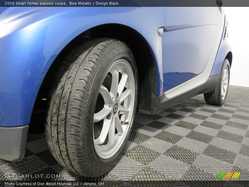 Blue Metallic / Design Black 2009 Smart fortwo passion coupe